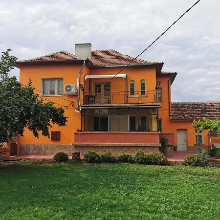 и приятели селановска среща Βίλα